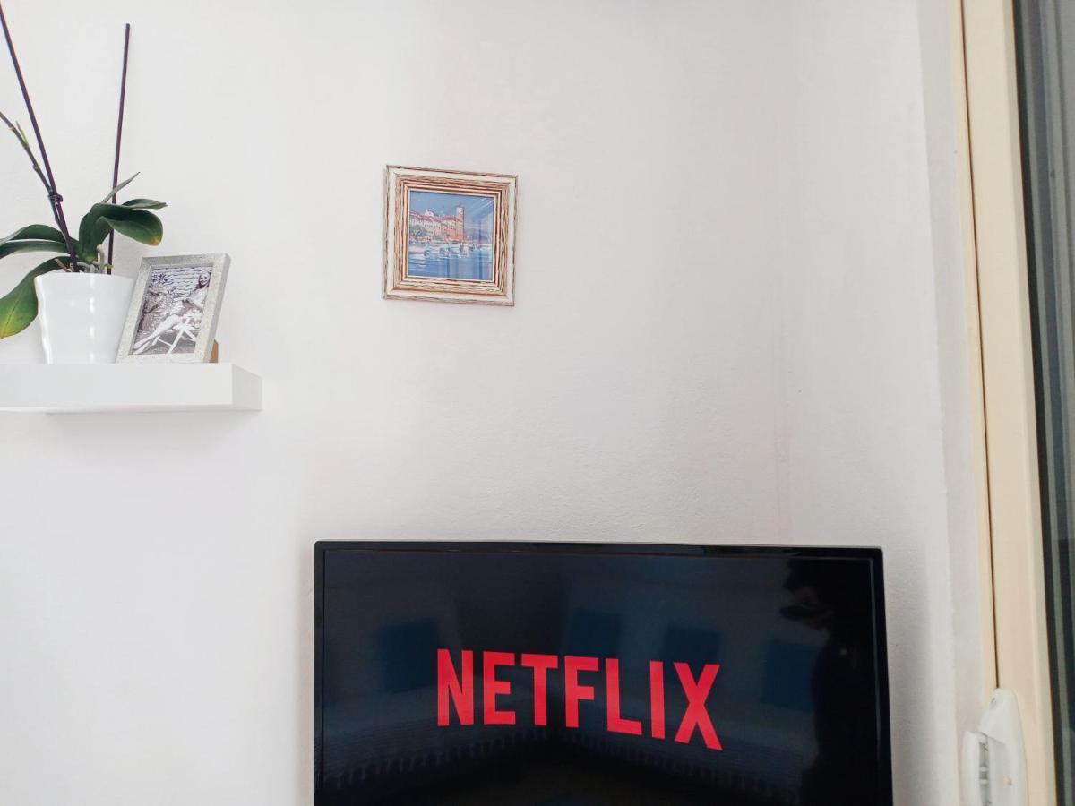 Kristi Apartment 2 Min To Sea Netflix & Espresso Station Saranda Kültér fotó