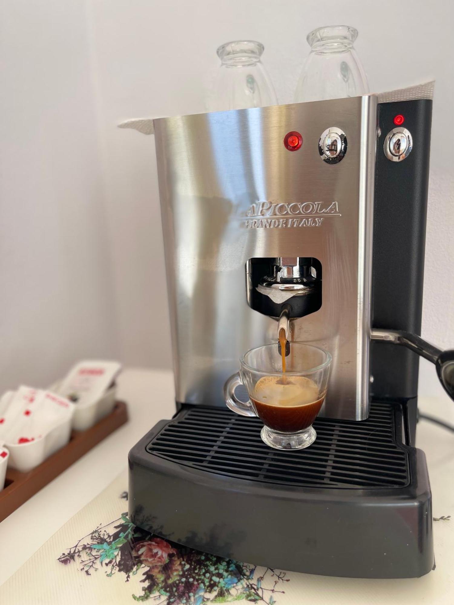 Kristi Apartment 2 Min To Sea Netflix & Espresso Station Saranda Kültér fotó
