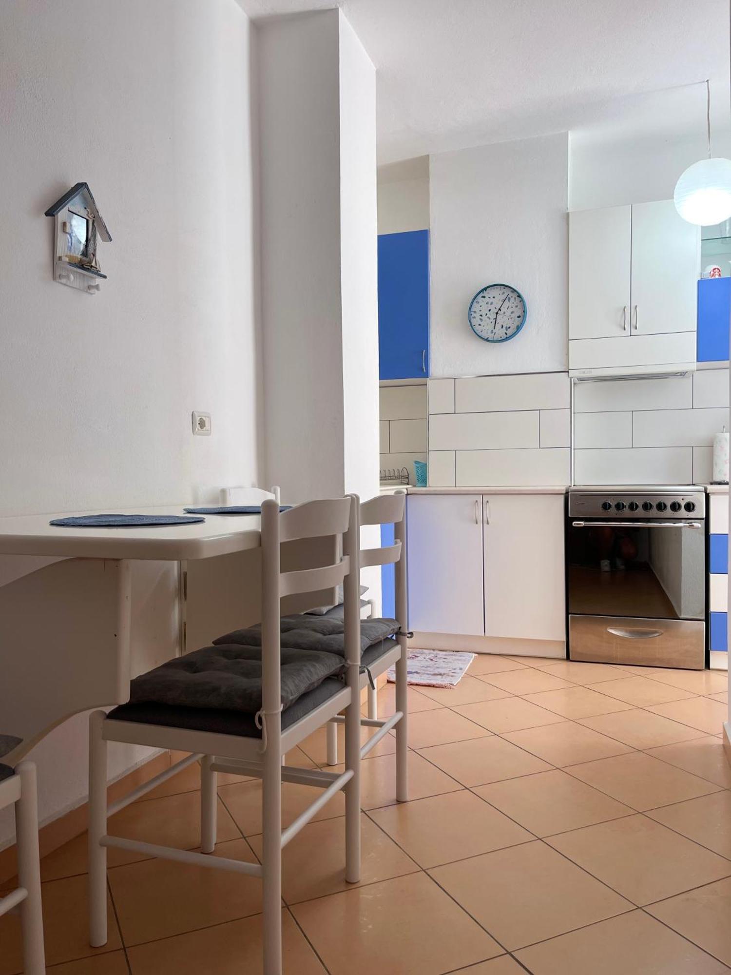Kristi Apartment 2 Min To Sea Netflix & Espresso Station Saranda Kültér fotó